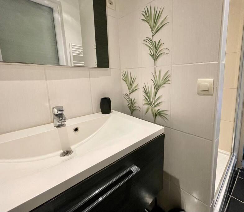 Le Royal Cosy - Spacieux T2 - Proche Chantilly, Paris & Asterix Nogent-sur-Oise Extérieur photo